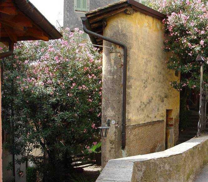 Вилла Casa 1659 - Casa Parrucchiere Гандрия Экстерьер фото